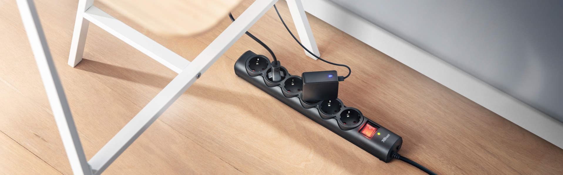 Trust produžni kabl-zaštita 6 utičnica, prenaponska zaštita - Image 2